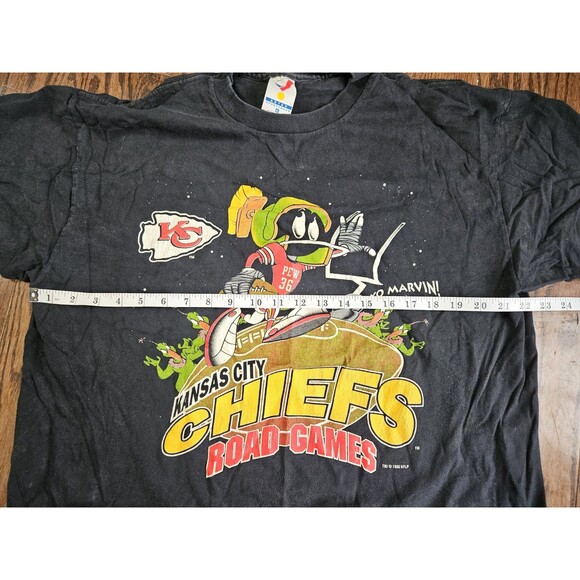 Vintage 1993 Marvin The Martian Kansas City Chiefs Road Games T-shirt XL Black - Picture 10 of 13